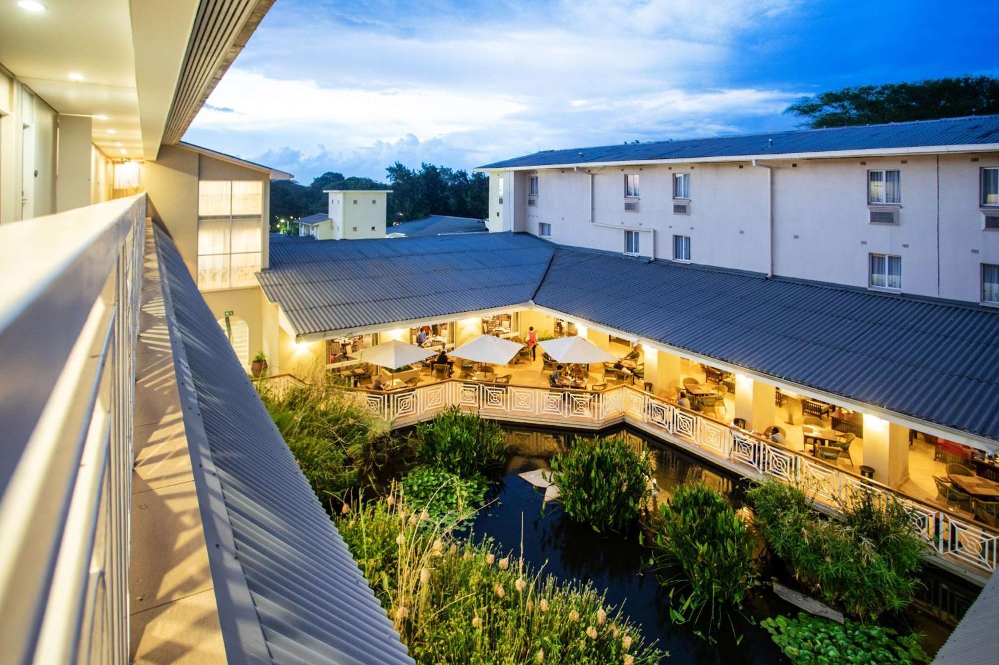 Southern Sun Ridgeway Lusaka Eksteriør bilde